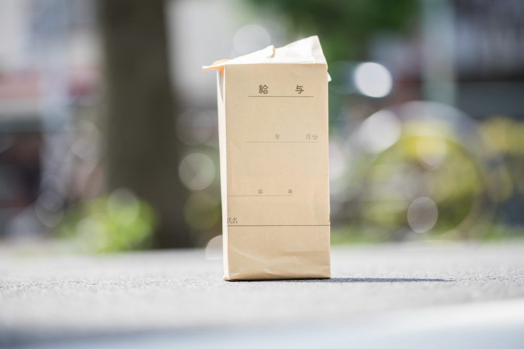 タカラジェンヌの年収（ギャラ）はいくら？宝塚歌劇はアルバイトできる？